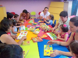 Promoviendo la lectura en niños y niñas del programa Soy bebé y me gusta leer